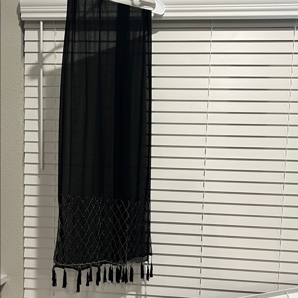 Source Unknown Elegant Black Scarf with Silver / Gold Detailing